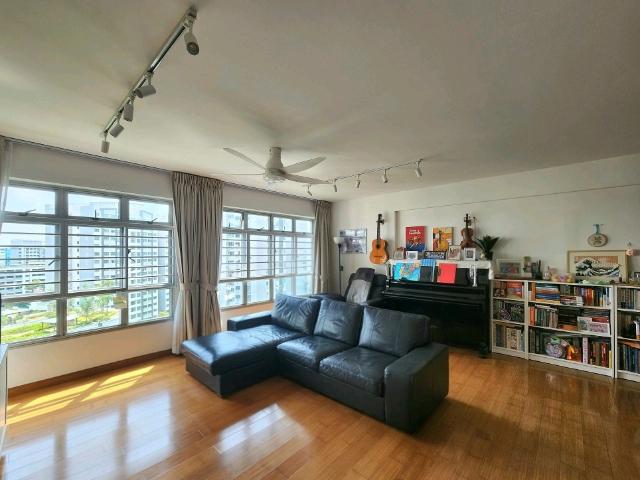 443C Fajar Road HDB Apartment For Sale, $799,999, 3 Bed 2 Bath 1,216 sqft $658.00 psf