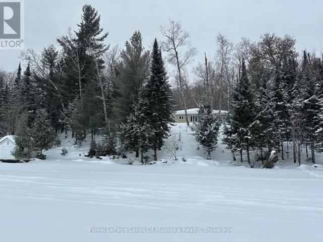4441 Muskoka Rd 117 Road, Lake Of Bays Franklin, ON, P0B 1A0 Luxury House for sale | Listing ID X11965 | Royal LePage Carriage Trade Luxury Properties