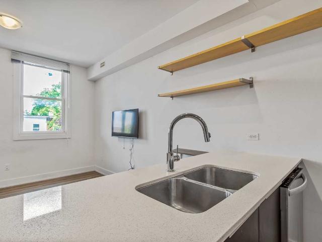 444 Cambridge Street 4 Bedroom Apartment for Rent at 444 Cambridge St S, Ottawa, ON K1S 4H7 Centretown West