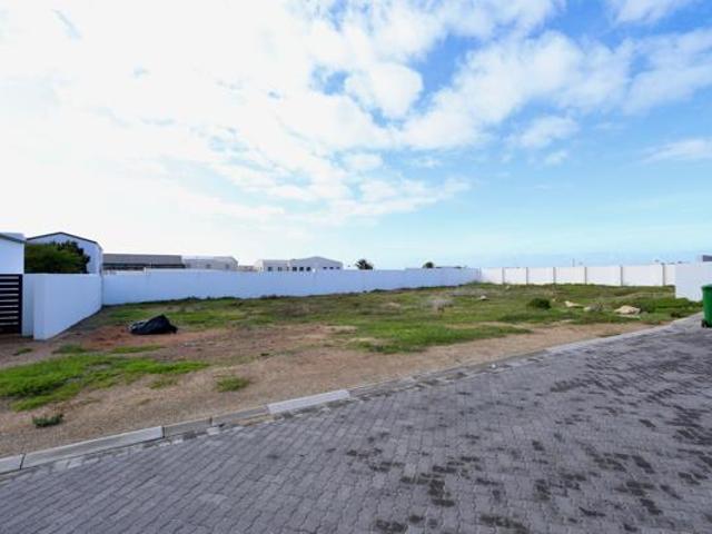444 m² Land available in Laguna