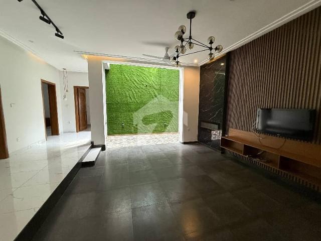 444 Square Yards House In Beautiful Location Of F 6