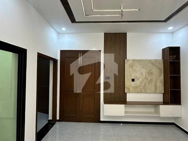 444 Square Yards Liveable House In The Beautiful Street Of F 6/1 Islamabad