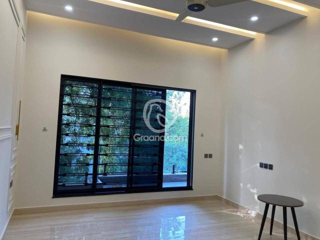 444 Sq. Yd upper portion for rent