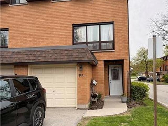444 Stonechurch Road W Unit# P5, Hamilton, ON, L9B 1R1 townhouse for sale | Listing ID 40829 | Royal LePage