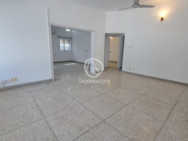 444 Yd² House for Rent