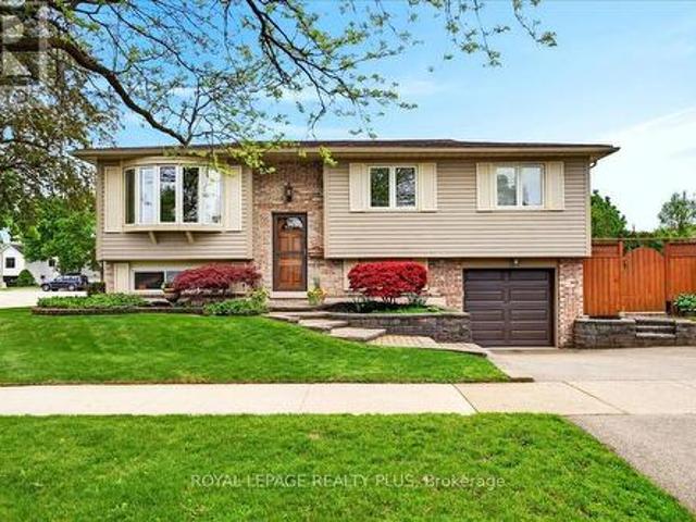 4452 Delaney Drive, Burlington, ON, L7L 5J2 house for sale | Listing ID W13486 | Royal LePage