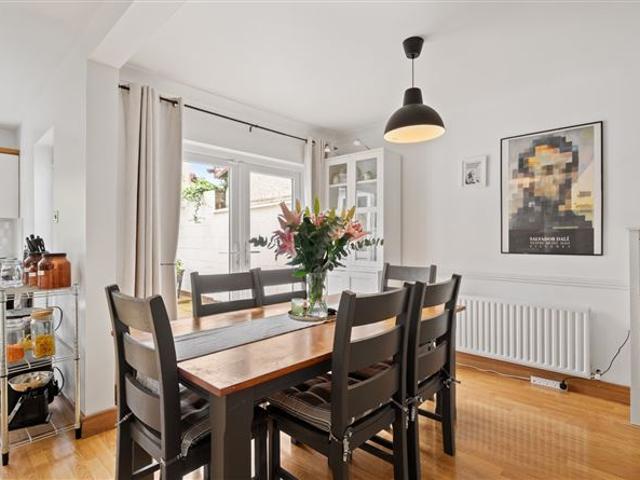 445,000 | 1 Abbeydale Park, Lucan, Co. Dublin DNG Lucan 5010 MyHome. Ie Residential
