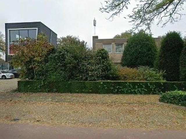 445 m2 office space for rent in Heusden