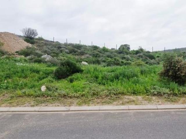 445 m² Land available in St Helena Views