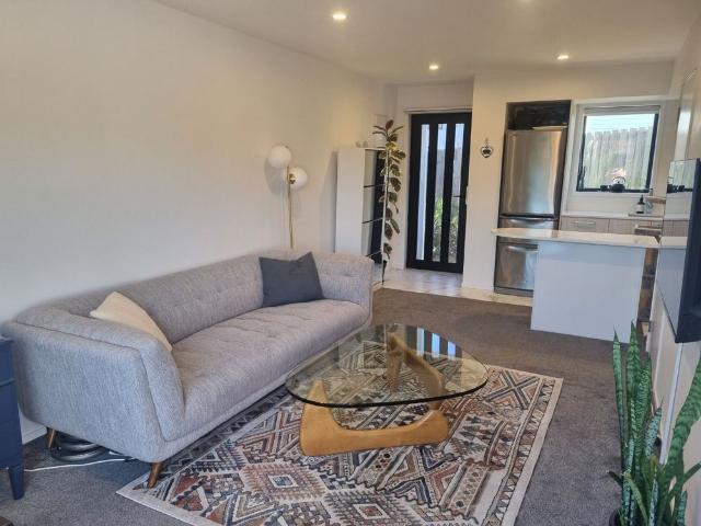 4/45 Vera Road Te Atatu South