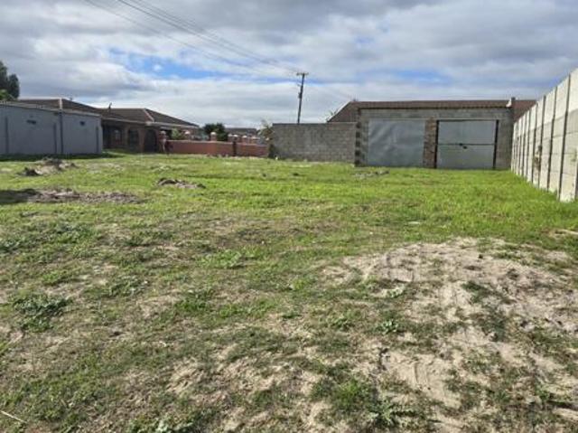 446 m² Land available in Sunbird Park