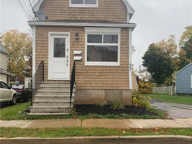447 Robinson Moncton New Brunswick