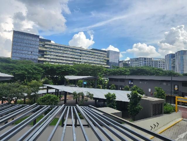448B Punggol Way HDB Apartment Room Rental, $950, 1 Bed 1 Bath 1,615 sqft $0.59 psf