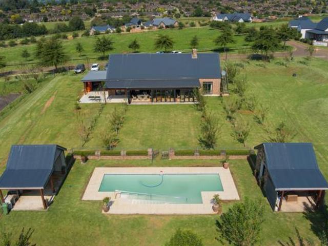 449 m² Land available in St Johns Village
