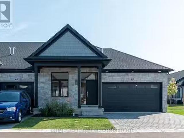 44 63 Compass Trail, Central Elgin, ON, N5L 0B4 townhouse.
