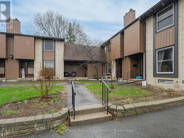 44 215 Glamis Road, Cambridge, ON, N1R 6V8 townhouse for sale | Listing ID X12065 | Royal LePage