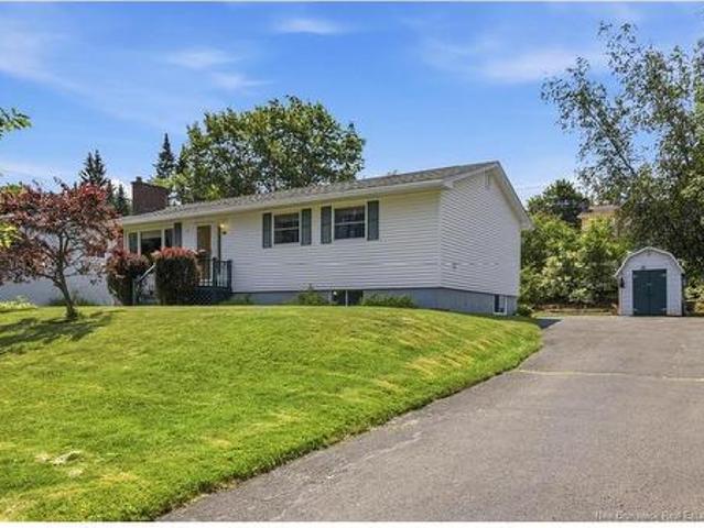 44 Tulip St, Fredericton, NB, E3C 1L6 house for sale | Listing ID NB143607 | Royal LePage