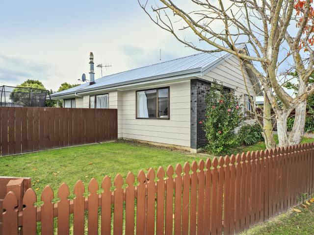44 Whiting Crescent, Greenmeadows Tremains Real Estate Ltd