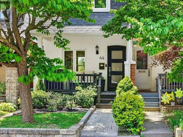 44 Bastedo Avenue, Toronto, ON, M4C 3M9 house for sale | Listing ID E13462 | Royal LePage