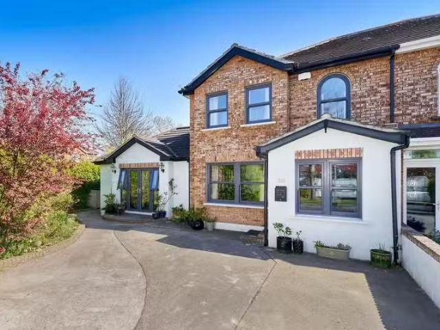 44 Castlefield Park is for sale