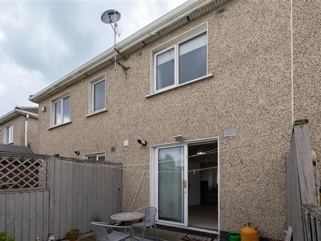 275,000 | 44 Castlegrange Square, Clondalkin, Dublin 22 BROE Auctioneers 4993 MyHome. Ie Residential