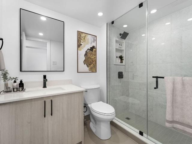44 Charles West 1 Bedroom Apartment for Rent at 44 Charles St W, Toronto, ON M4Y 1R7 Bay Street Corridor