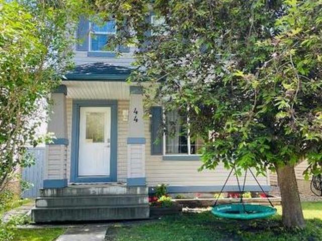 44 Everridge Way Sw, Calgary, AB, T2Y 4S7 house for sale | Listing ID A2319 | Royal LePage