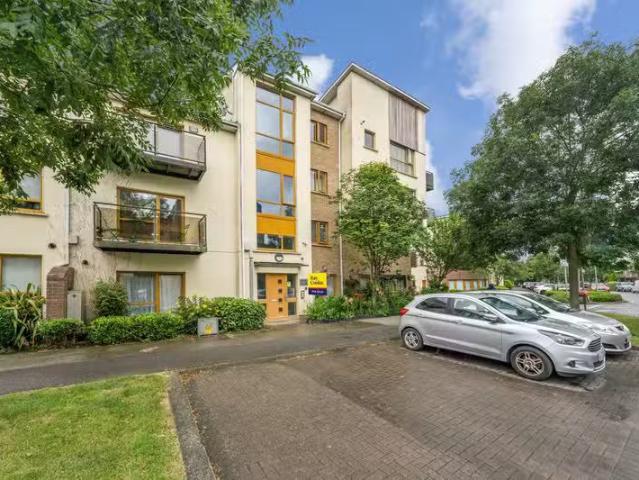 44 Hampton Wood Road, Finglas, Dublin 11 is for sale