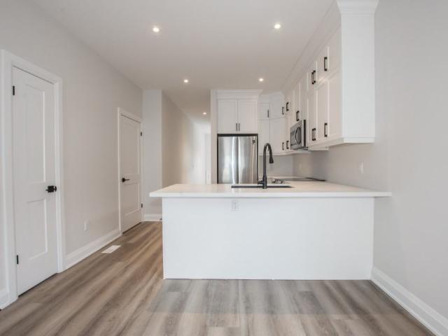 44 Hatter Avenue 2 Bedroom Apartment for Rent at 44 Hatter Ave, Welland, ON L3C 3P3