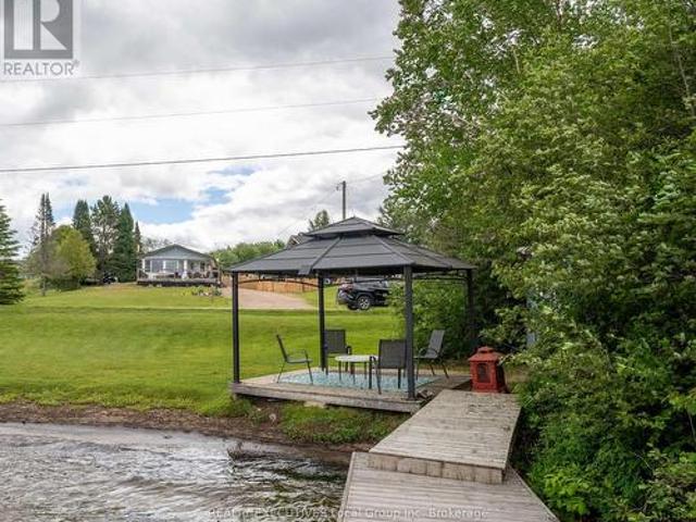 44 Lakeshore Road, Bonfield, ON, P0H 1E0 house for sale | Listing ID X13478 | Royal LePage