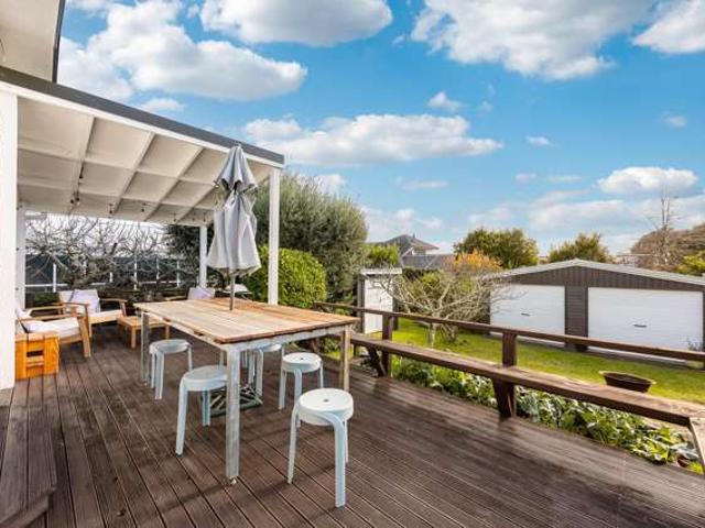 44 McIntyre Road, Mangere Bridge, Manukau City