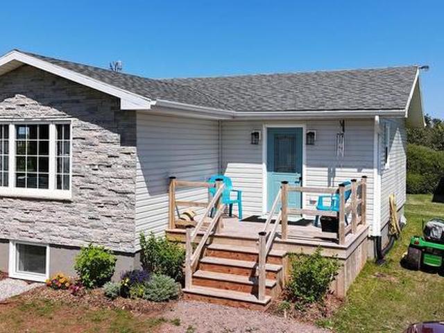 44 Macdonald Shore Road, West Point, PE, C0B 1V0 house for sale | Listing ID 202618 | Royal LePage