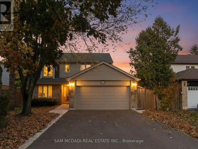 44 Madrid Crescent, Brampton, ON, L6S 2X4 house for sale | Listing ID W13194 | Royal LePage