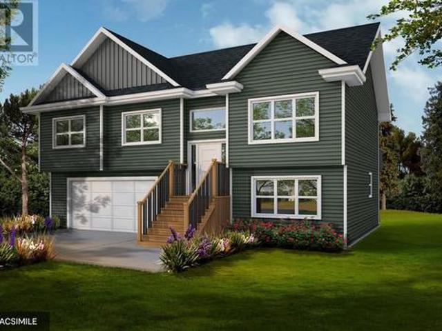 44 Maverick Lane, Devon, NS, B3T 1X4 house for sale | Listing ID 202614 | Royal LePage