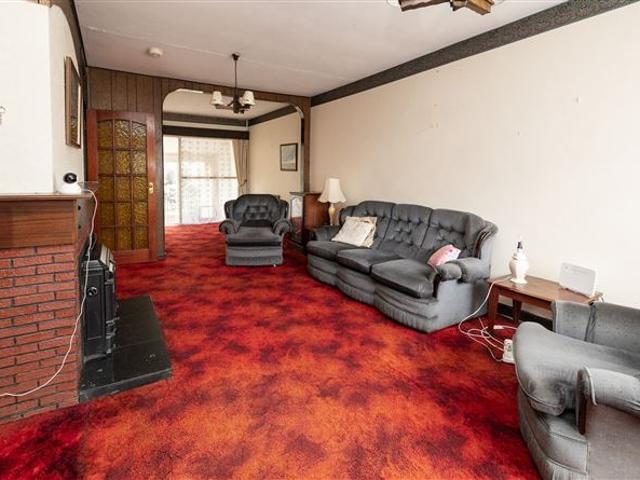 44 Monastery Park, Clondalkin, Dublin 22 BROE Auctioneers 4808 MyHome. Ie Residential