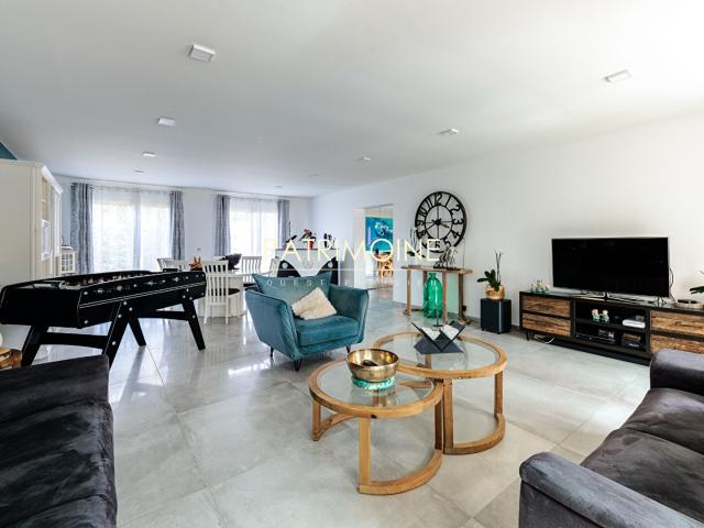 44 NANTES VILLA 170 m2 DEPENDANCE 170 m2 JARDIN 1500 m2 PISCINE SAUNA
