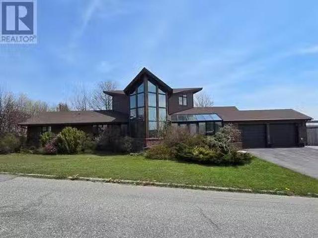 44 Ohio Drive, Stephenville, NL, A2N 2V1 house for sale Lis.