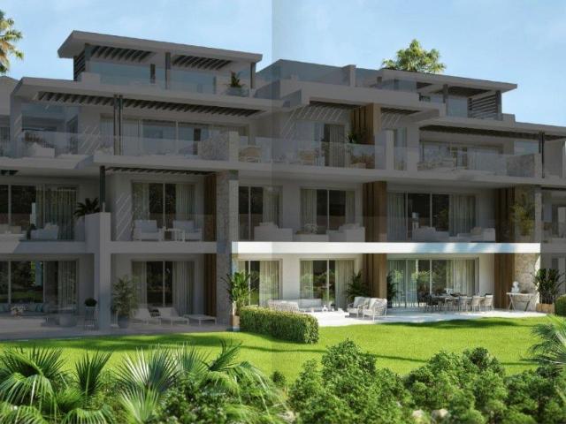 44 residencias de lujo con vista al mar. Limitando con una r. 203m² Puerto de Ojen