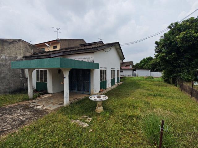 44x70 FREEHOLD CORNER Taman Mas Merah Sutera Wangi Angkasa Nuri Melaka