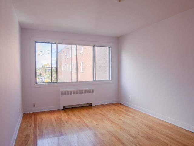 4505 4515 Dupuis Avenue 1 Bedroom Apartment for Rent at 4505 Av Dupuis, Montréal, QC H3T 1E7 Côte Des Neiges