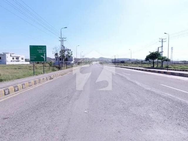 4500 Square Feet Residential Plot In AWT Block D Best Option