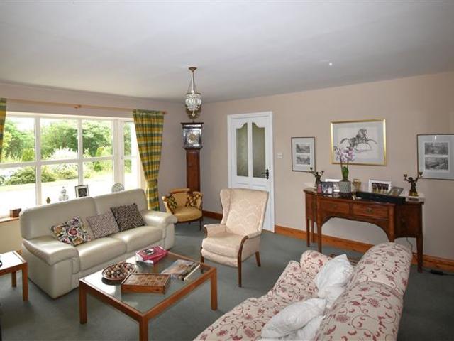 450,000 | Oldcourt, Skibbereen, Cork Charles McCarthy Auctioneers 5007 MyHome. Ie Residential