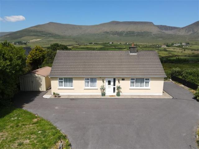 450,000 | Garrynadur, Lispole, Kerry FitzGerald 4936 MyHome. Ie Residential