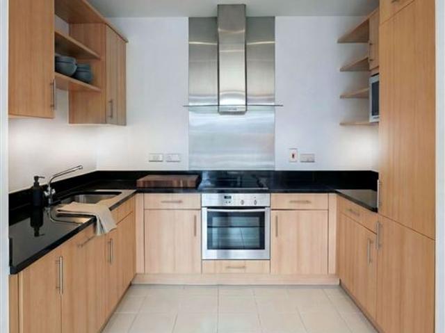 450,000 | 30 Riverstown House, Spencer Dock, IFSC, Dublin 1 Buckley Real Estate 5002 MyHome. Ie Residential