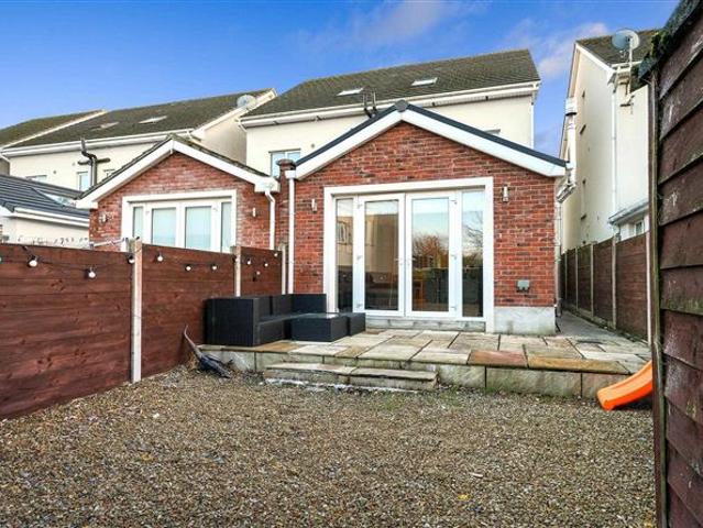 Sale Agreed | 4 Peyton Square, Rathcoole, Co. Dublin Ray Cooke Auctioneers 4976 MyHome. Ie Residential