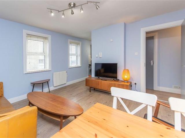 450,000 | 7 Spanish Parade House, 13 Merchants Road Lower, Galway DNG Leonard & Heaslip 4982 MyHome. Ie Residential