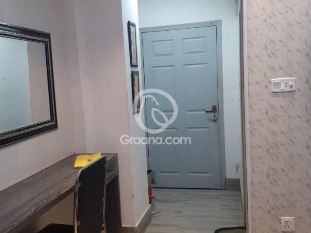 450 Ft² Flat for Sale
