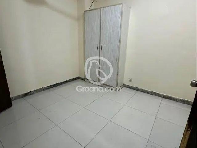 450 Ft² Flat for Rent