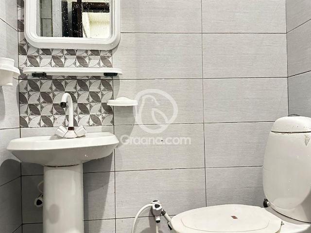 450 Ft² House for Sale