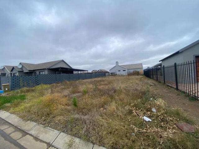 450 m² Land available in Bloemspruit